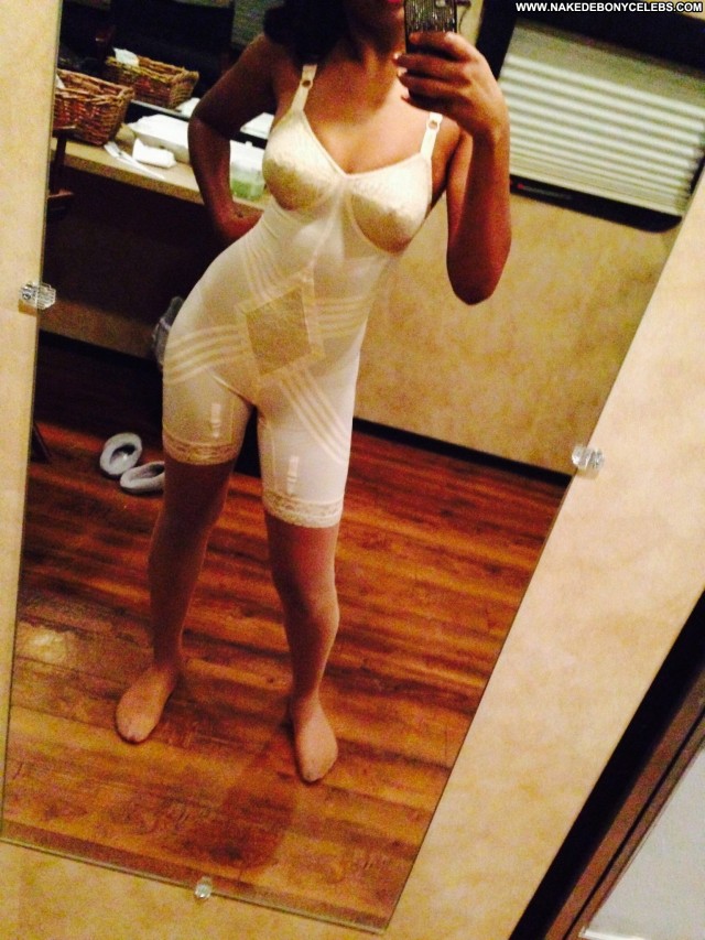 Keke Palmer Icloud Leak Scandal Posing Hot Big Tits Sensual Ebony