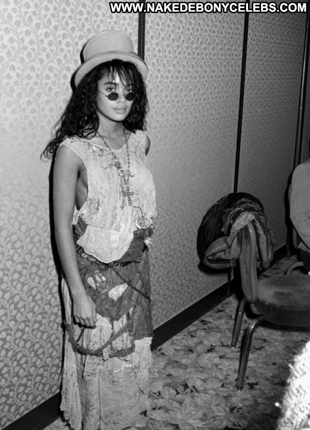 Lisa Bonet Tits