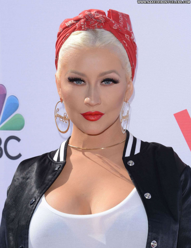 Christina Aguilera The Voice Babe Posing Hot Beautiful Celebrity