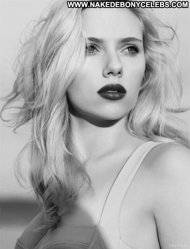 Scarlett Johansson Sexy Hot Famous Hollywood Beautiful Amateur