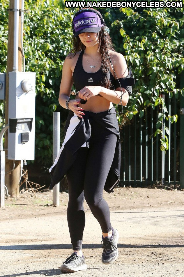 Vanessa Hudgens Paparazzi Posing Hot Babe Beautiful Celebrity Female