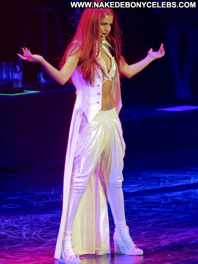 Selena Gomez Paparazzi Posing Hot Babe Beautiful Celebrity Nude Selena Gomez Paparazzi Posing Hot Babe Beautiful Celebrity Nude