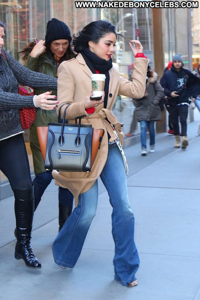 Vanessa Hudgens New York Babe Paparazzi Celebrity Posing Hot New York Vanessa Hudgens New York Babe Paparazzi Celebrity Posing Hot New York