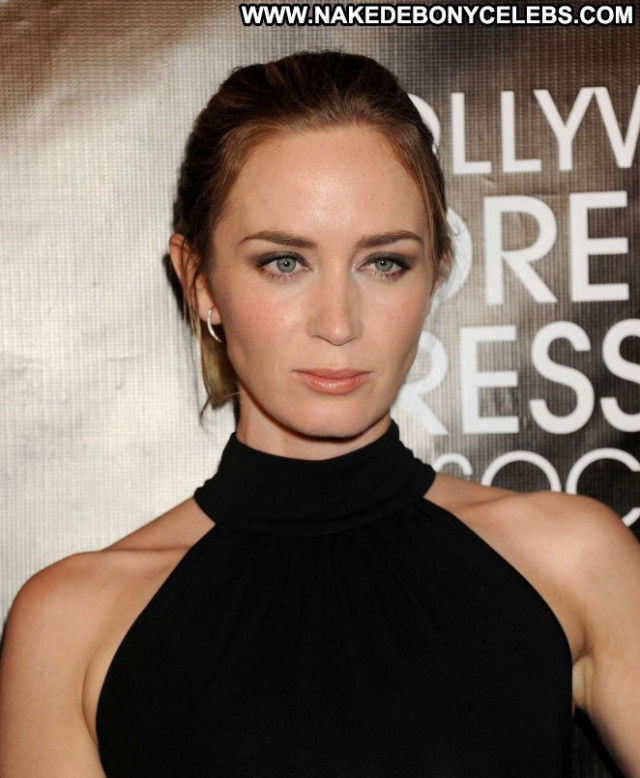 Emily Blunt Hollywood Foreign Press Posing Hot Celebrity Nyc Babe