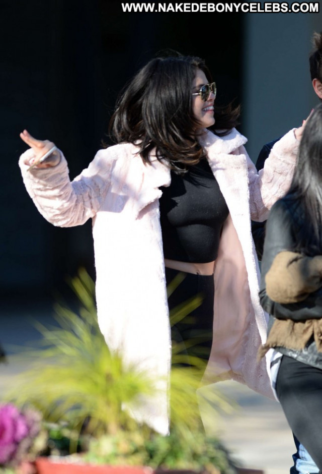 Selena Gomez Celebrity Babe Beautiful Paparazzi Posing Hot