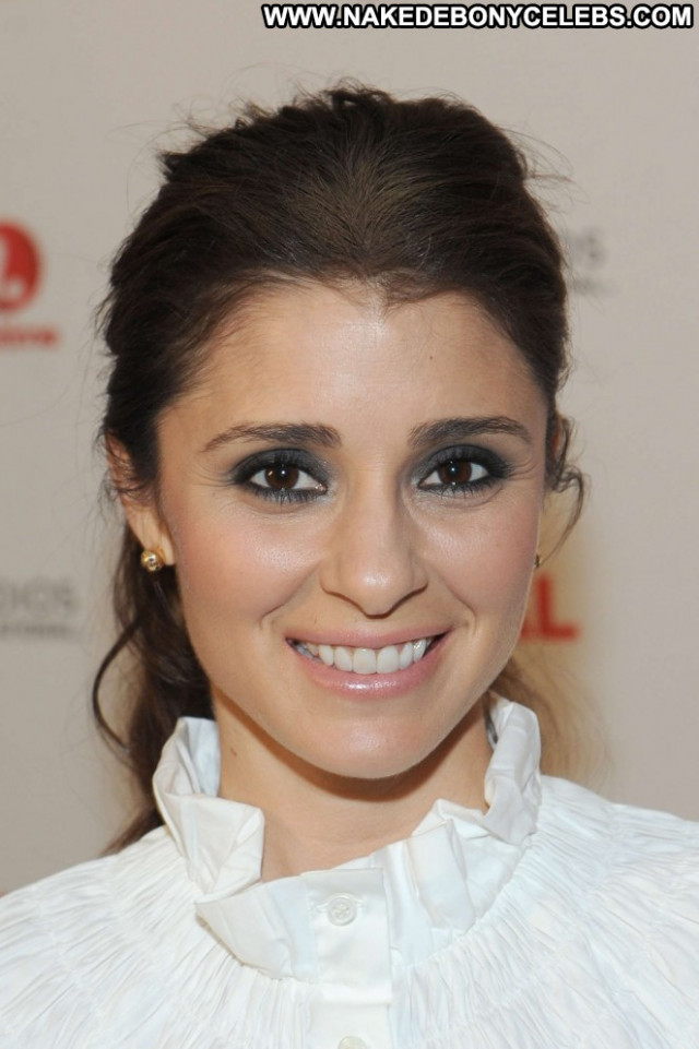 Shiri Appleby Babe Posing Hot International Nyc Beautiful Paparazzi