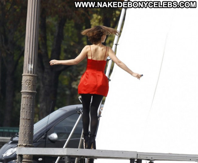 Natalie Portman Beautiful Posing Hot Paris Babe Celebrity Paparazzi