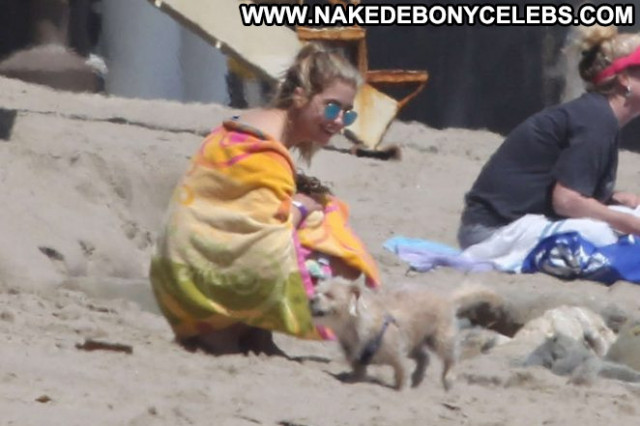 Vanessa Hudgens The Beach In Malibu Paparazzi Beach Malibu Babe