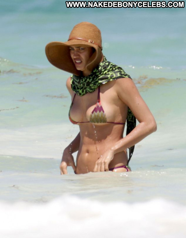 Irina Shayk No Source Bikini Babe Candids Beautiful Celebrity Posing
