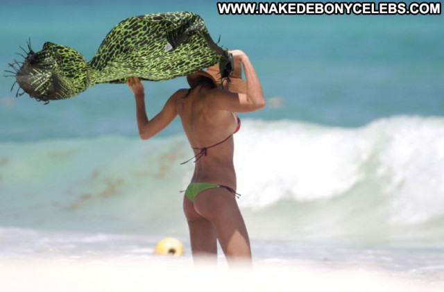Irina Shayk No Source Candids Posing Hot Babe Bikini Beautiful