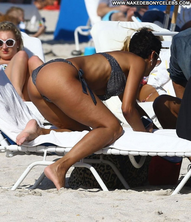 Nicole Murphy The Beach Celebrity Beach Babe Candids Posing Hot