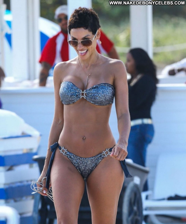 Nicole Murphy The Beach Bikini Celebrity Beach Babe Candids Posing