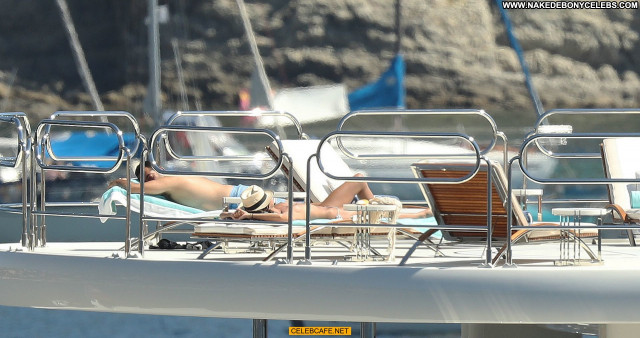 Sara Sampaio No Source Beautiful Topless Babe Celebrity Toples Yacht