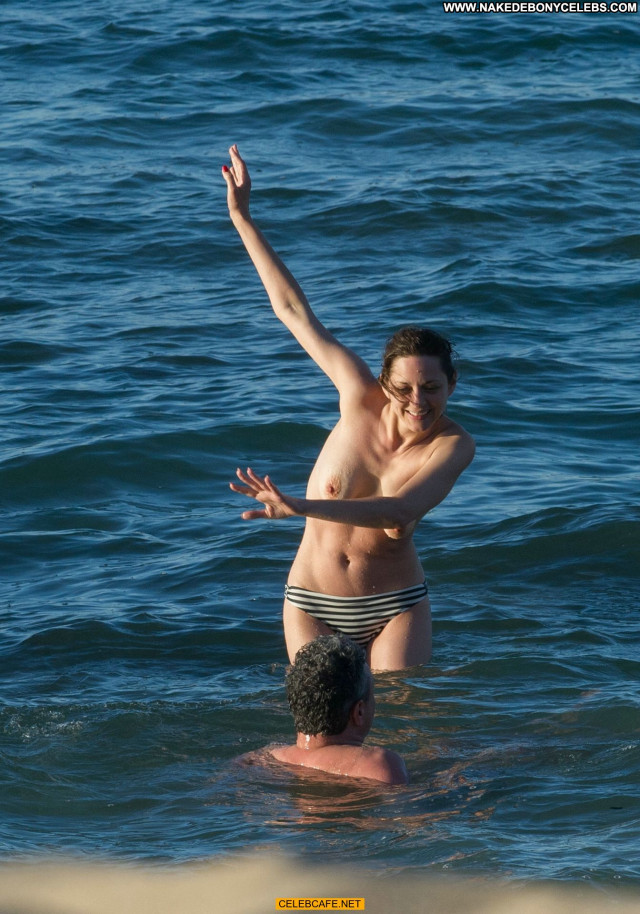 Marion Cotillard Toples Posing Hot Babe Beautiful Beach Celebrity