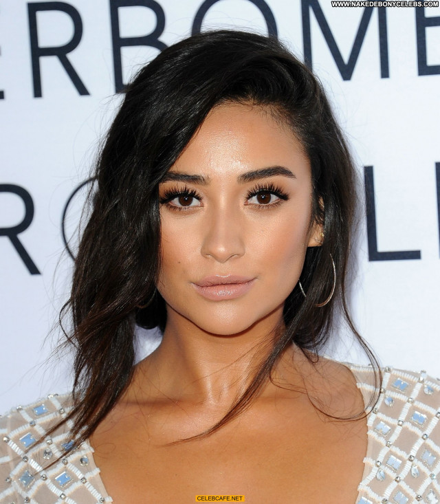 Shay Mitchell No Source Celebrity Babe Beautiful Posing Hot