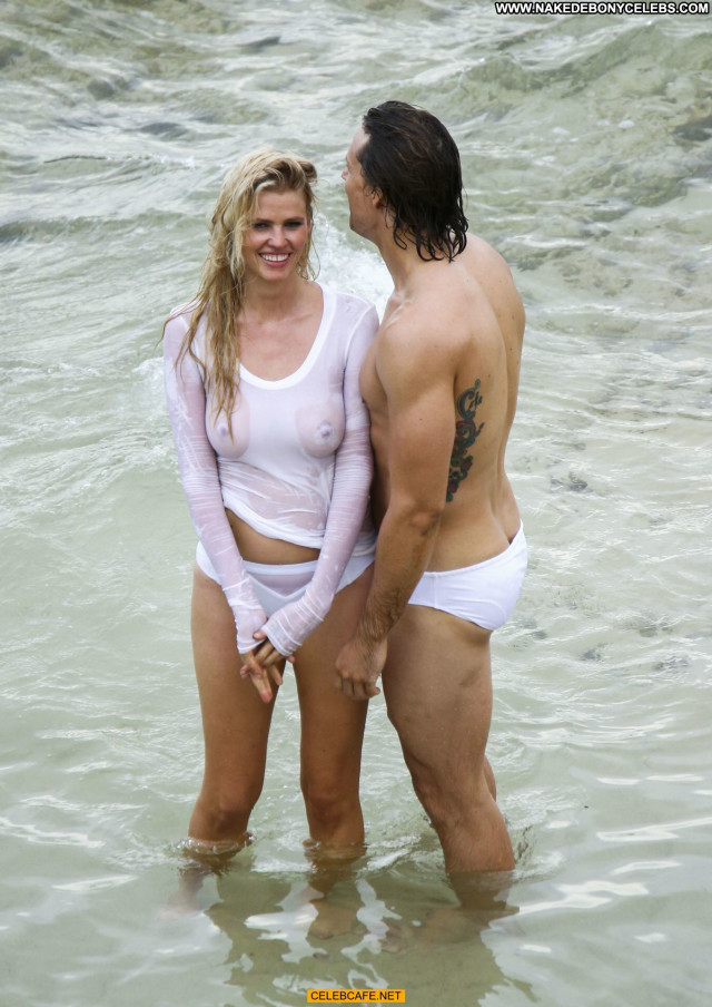 Lara Stone No Source Celebrity Photoshoot Babe Wet Posing Hot See