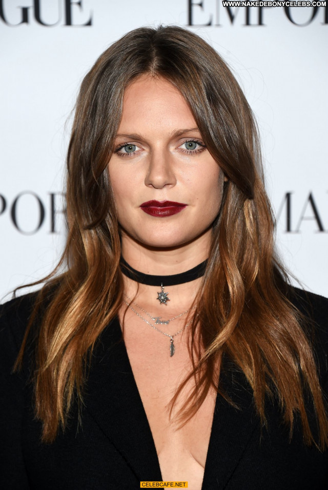 Tove Lo No Source Posing Hot Party Babe Celebrity Hollywood Beautiful