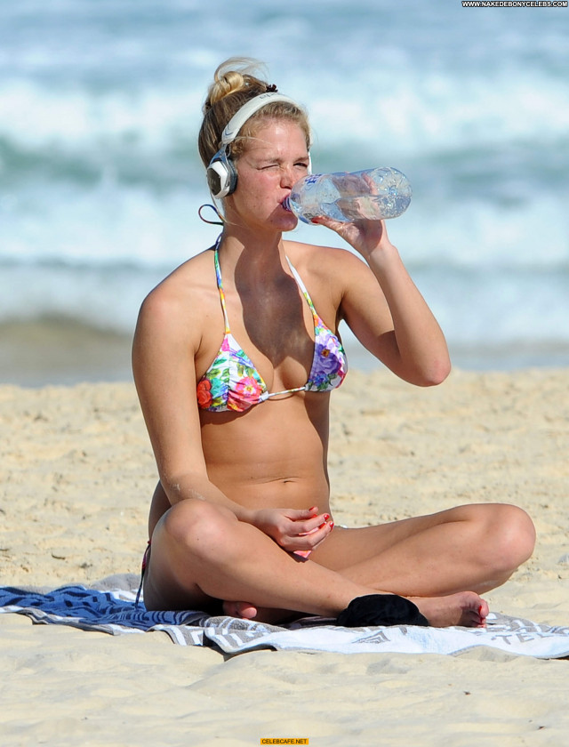 Erin Heatherton No Source Posing Hot Sex Babe Celebrity Bikini Beach