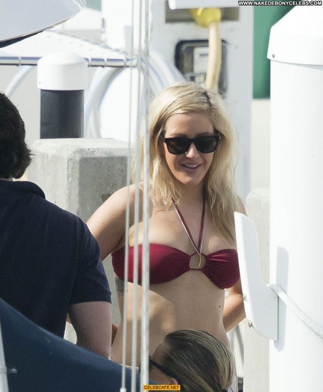 Ellie Goulding No Source Beautiful Celebrity Posing Hot Bikini Yacht