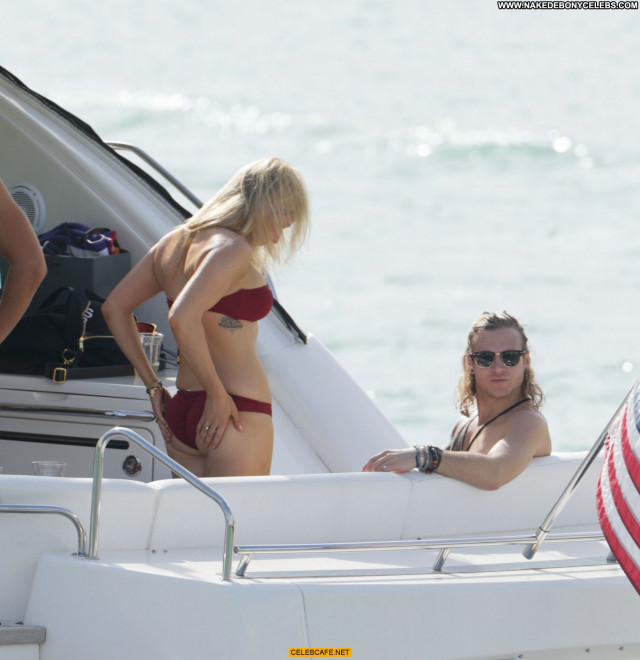 Ellie Goulding Bikini Celebrity Babe Beautiful Yacht Posing
