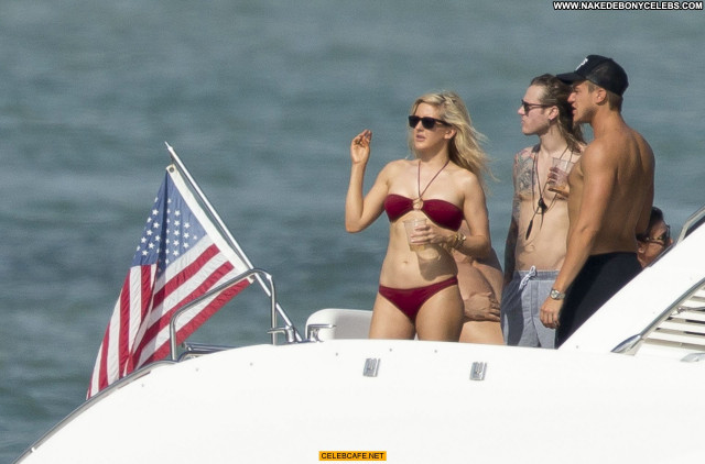 Ellie Goulding No Source Celebrity Yacht Beautiful Posing Hot Babe