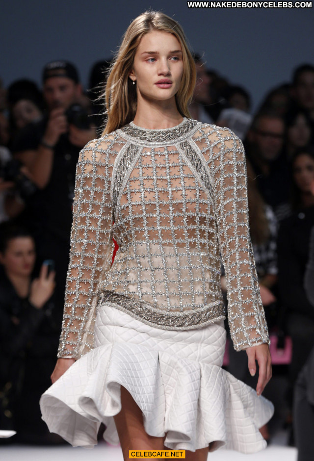 Rosie Huntington Whiteley Fashion Show Beautiful Fishnet Tits Babe