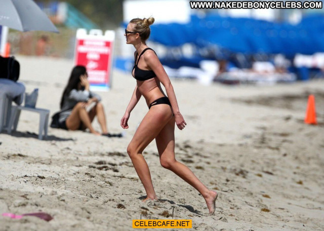Anne Vyalitsyna No Source Bikini Posing Hot Black Babe Celebrity