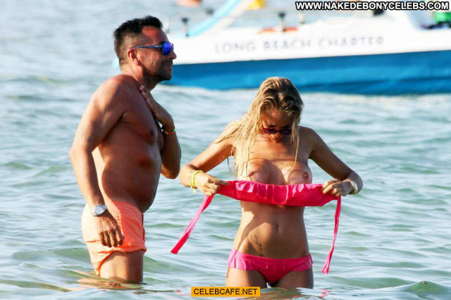 Laura Cremaschi No Source Celebrity Beach Posing Hot Toples Babe