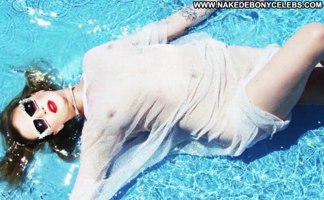 Ireland Baldwin Photo Shoot Topless Daughter Stunning Posing Hot See