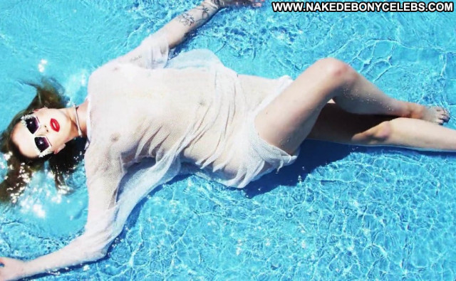 Ireland Baldwin Photo Shoot Beautiful Big Tits Toples Stunning Pool