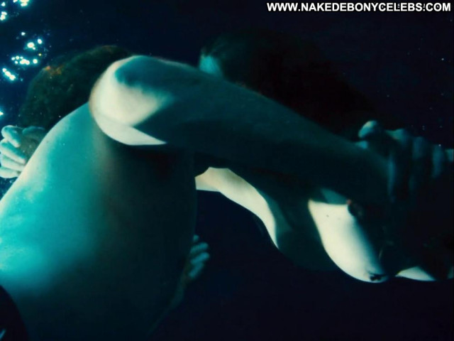 Alexandra Maria Lara The Pool  Underwater Sensual Kissing Celebrity