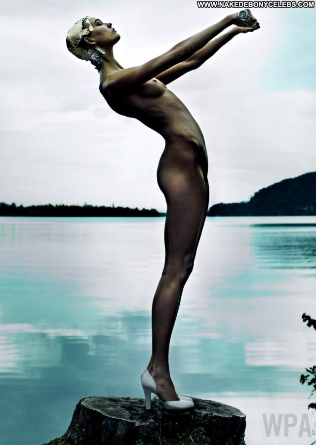Karlie Kloss Photo Shoot Breasts Nude Bar Celebrity Big Tits
