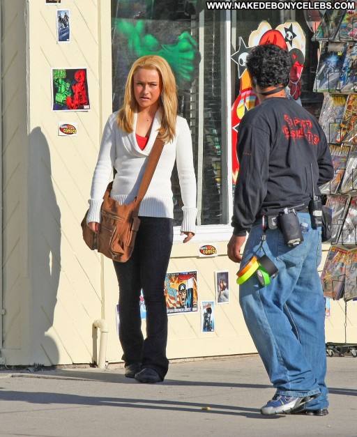 Heroes Celebrity Babe Posing Hot Paparazzi Straight Beautiful