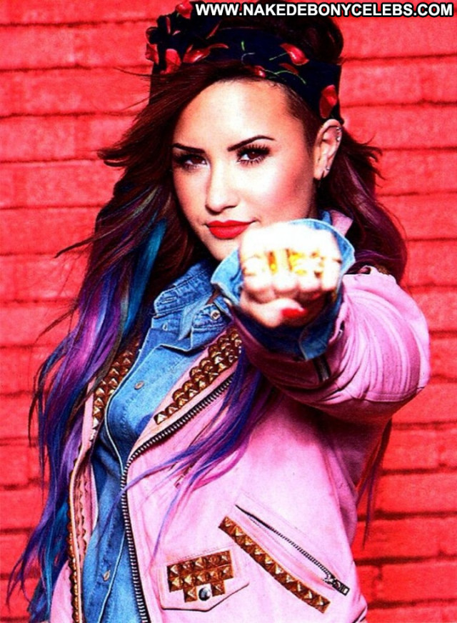 Demi Lovato No Source Babe Posing Hot Paparazzi Celebrity Magazine