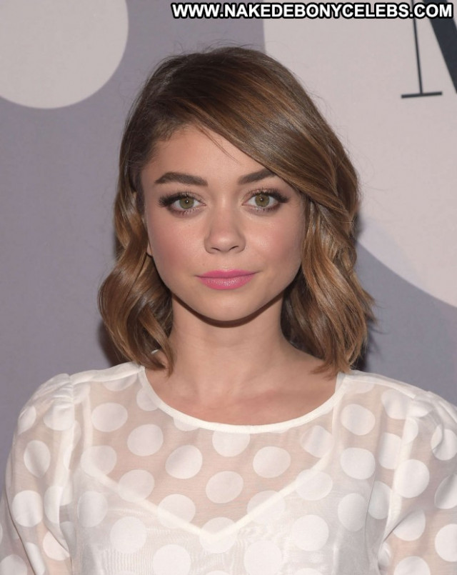 Sarah Hyland Los Angeles Posing Hot Beautiful Babe Angel Paparazzi