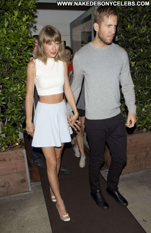 Taylor Swift Boyfriend Celebrity Babe Paparazzi Restaurant Beautiful