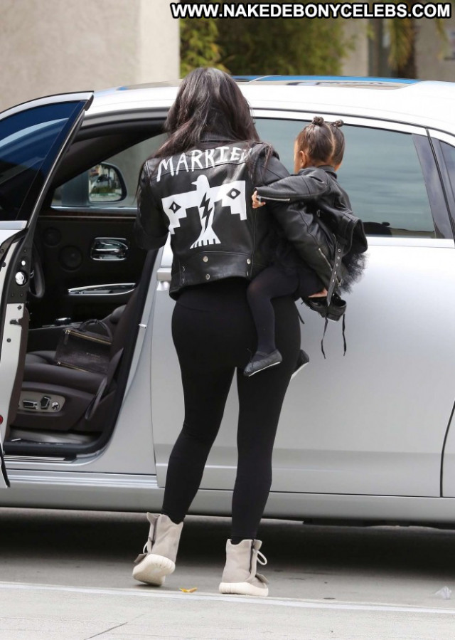 Kim Kardashian Daughter Celebrity Posing Hot Paparazzi Beautiful Babe