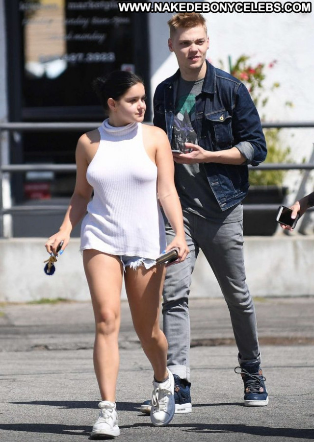 Ariel Winter No Source  Celebrity Posing Hot Paparazzi Winter