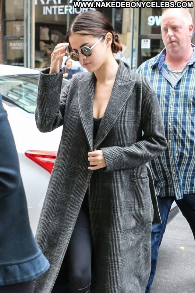 Selena Gomez No Source Paparazzi Babe Posing Hot Celebrity Nyc