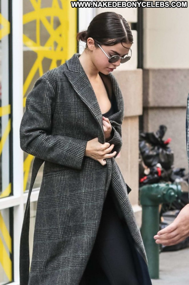 Selena Gomez No Source Nyc Posing Hot Paparazzi Celebrity Babe