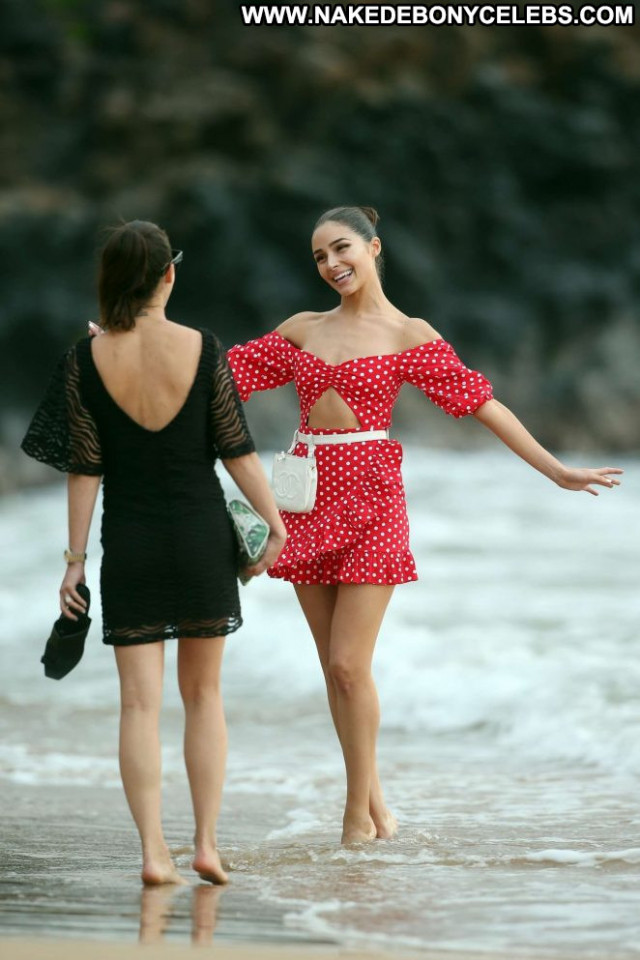 Olivia Culp The Beach Celebrity Beach Babe Beautiful Paparazzi Posing