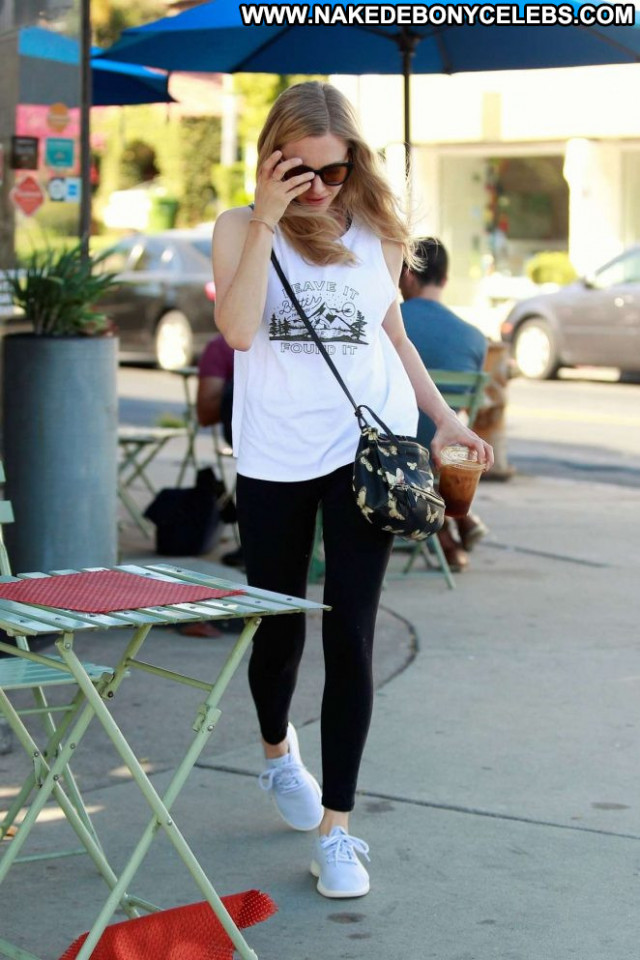 Amanda Seyfried Los Angeles Angel Celebrity Paparazzi Posing Hot