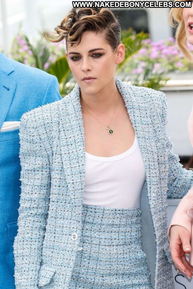 Kristen Stewart Cannes Film Festival Beautiful Babe Paparazzi