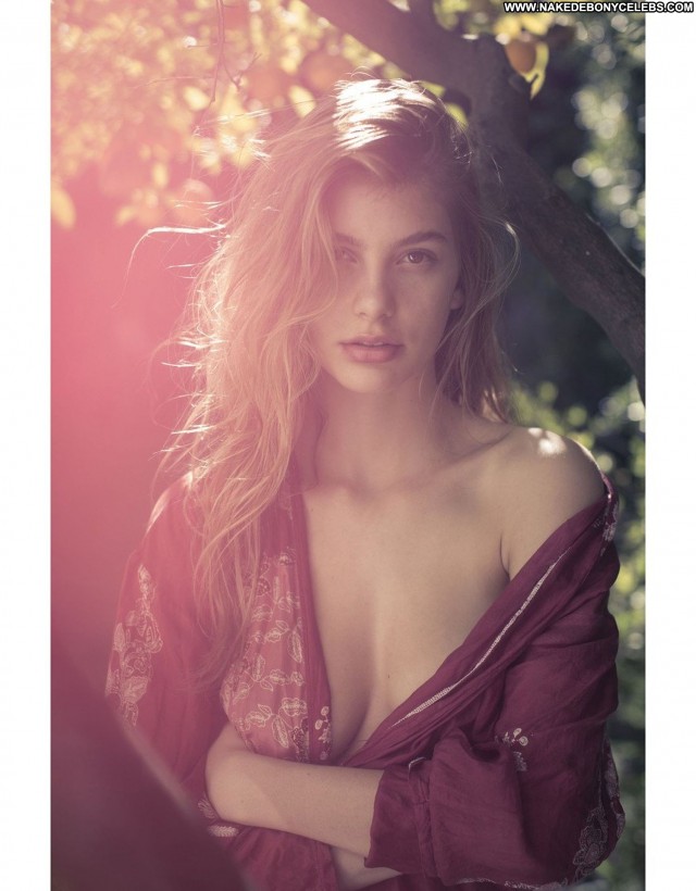 Topless camila morrone Camila Morrone