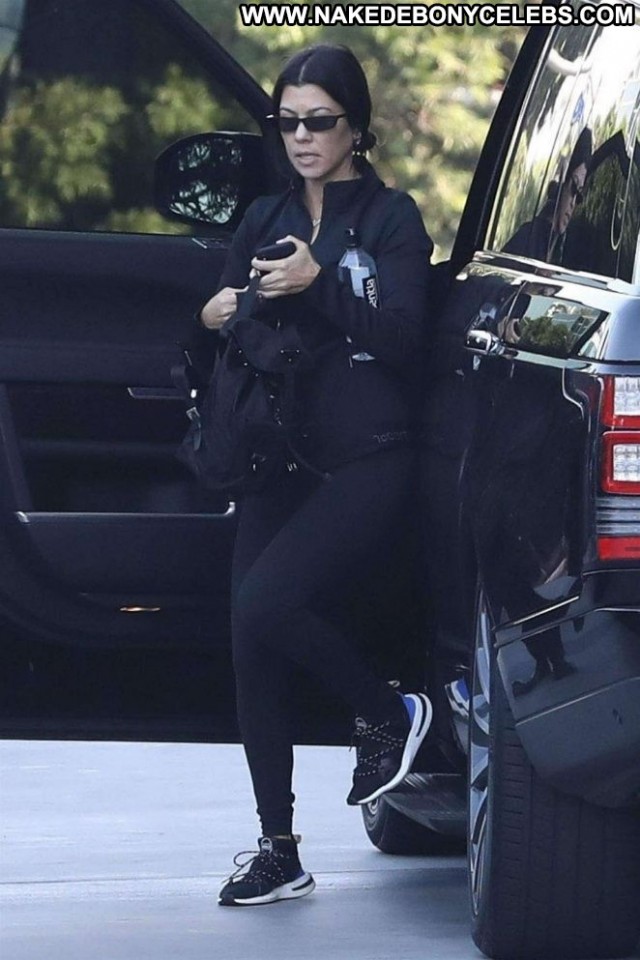 Kourtney Kardashian Beverly Hills Paparazzi Beautiful Babe Posing Hot