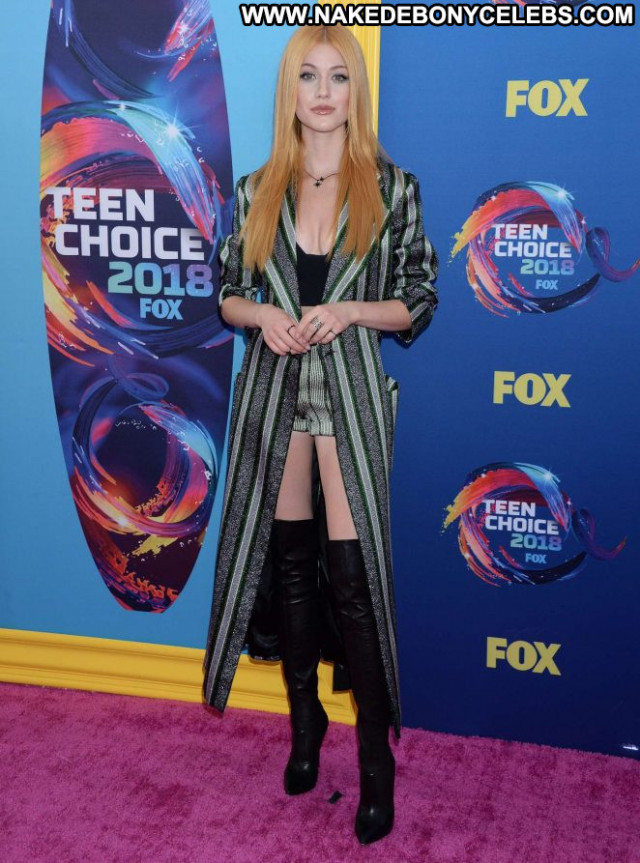 Katherine Mcnamara No Source Babe Celebrity Beautiful Teen Paparazzi