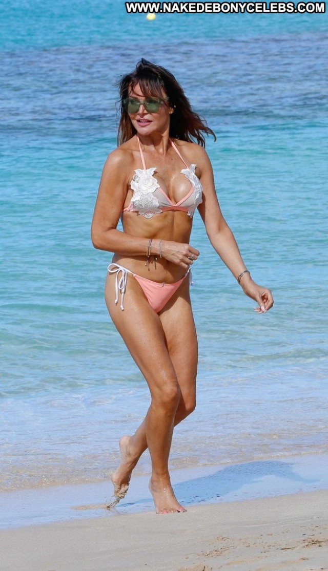 Lizzie Cundy The Beach Barbados Babe Beach Posing Hot Celebrity