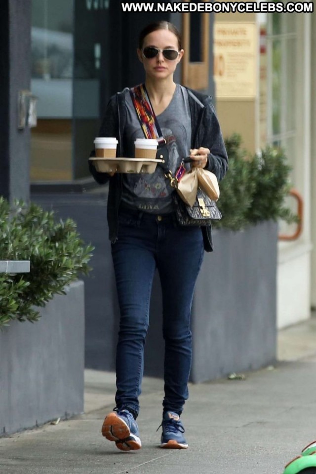 Natalie Portman No Source Paparazzi Posing Hot Beautiful Celebrity