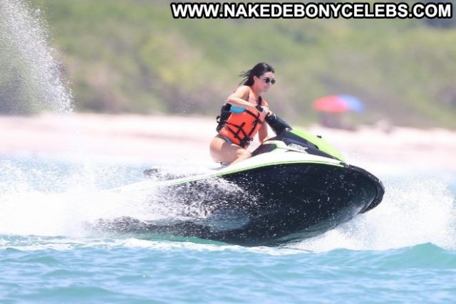 Kendall Jenner No Source  Paparazzi Bikini Posing Hot Beautiful