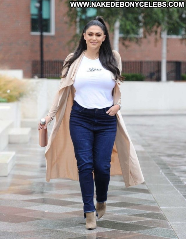 Casey Batchelor No Source Celebrity London Paparazzi Posing Hot